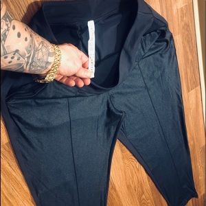 LULULEMON Women’s tights size 10 NWOT